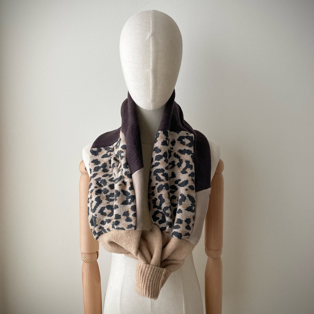 joodito merino wool sweater wrap shawl collar tie scarf cheetah brown beige tan